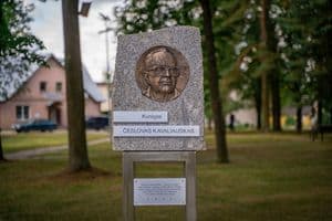 Paminklas Pumpėnuose