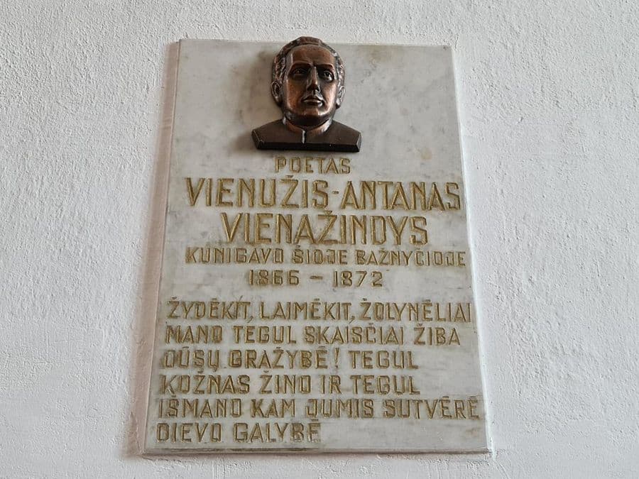 Atminimo lenta bažnyčioje. Nuotr. iš pasvalia.lt