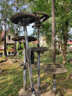 Malūno įrangos detalių kompozicija